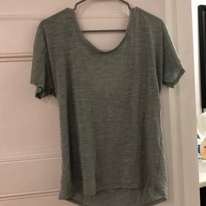 Athletic short sleeve top